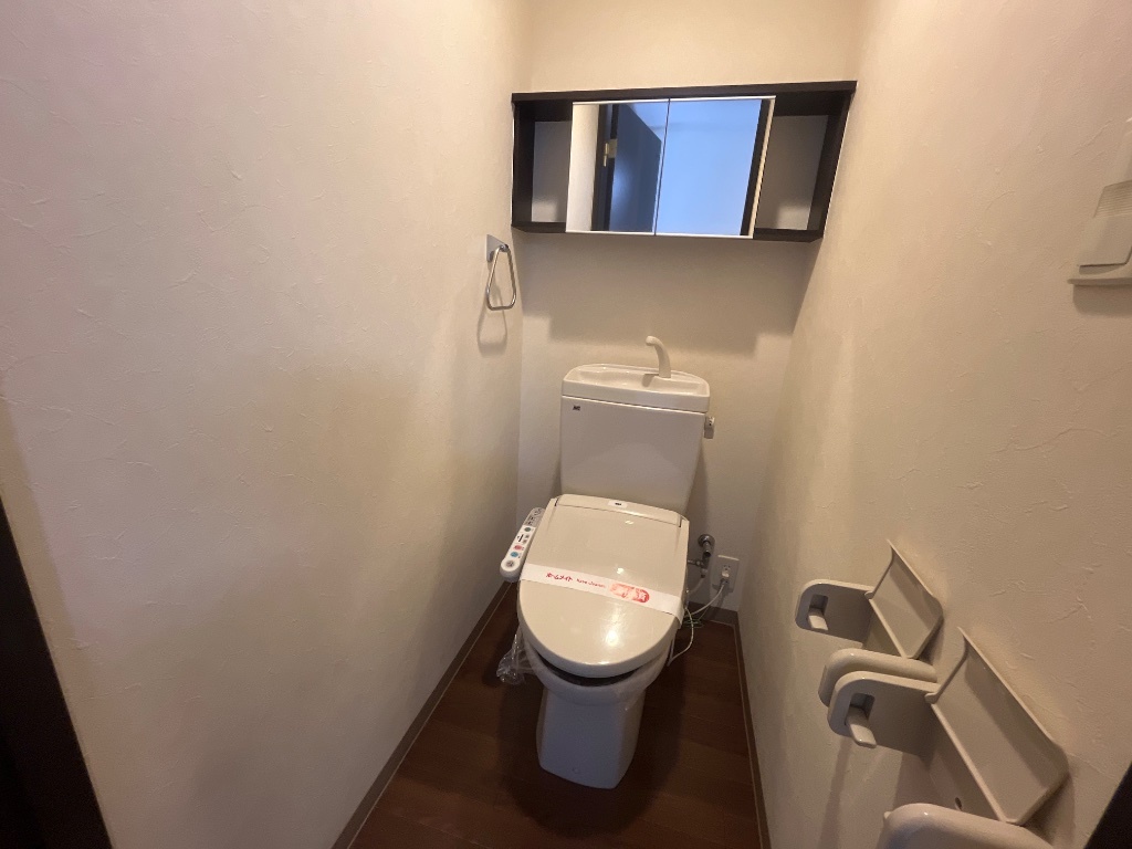 シャワー付トイレ